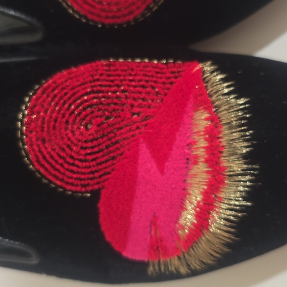 ❤️ SAINT LAURENT VELVET HEART LOAFER FLATS - Picture 5 of 15